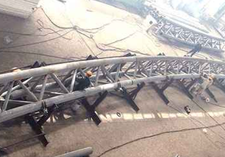 西和多功能体育馆案例